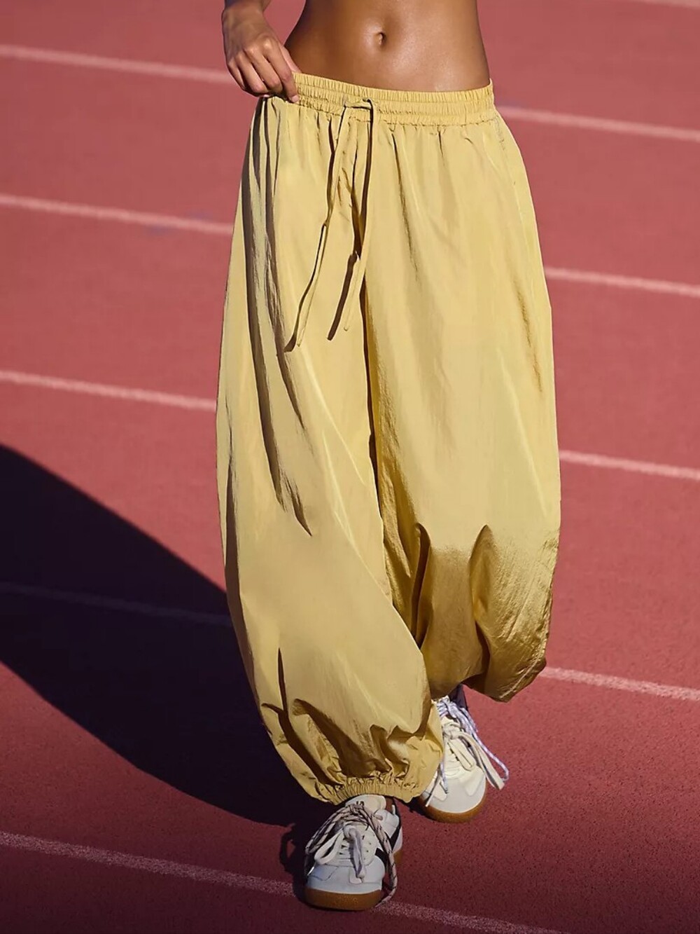 ๐๏ธ Daily Practice Balloon Pants in Straw - Picture 2 of 12